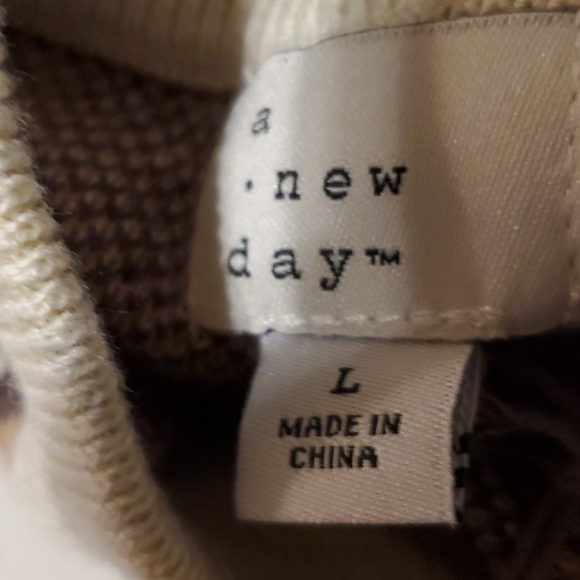 A New Day animal print sweater size large NWT - Picture 4 of 4